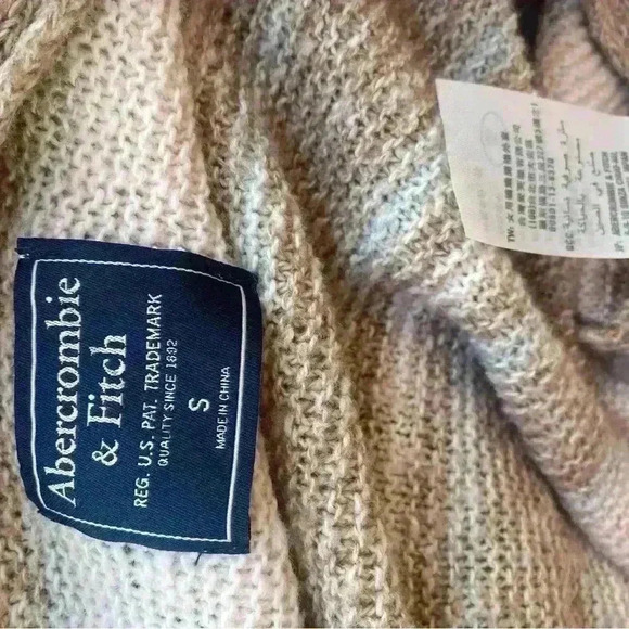 Abercrombie and Fitch cardigan sz S - Picture 11 of 11